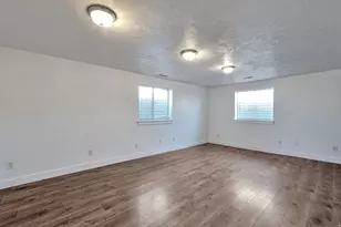 278 E Shepard Ln, Kaysville, UT 84037 - Photo 26