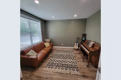 252 W 4950 S, Washington Terrace, UT 84405 - Photo 6