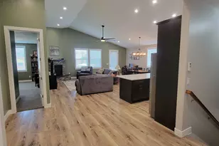 252 W 4950 S, Washington Terrace, UT 84405 - Photo 10