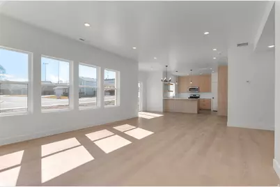 241 E 670 S #8, Payson, UT 84651 - Photo 4