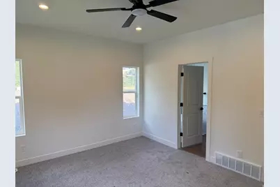241 E 670 S #8, Payson, UT 84651 - Photo 24