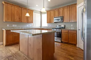 1420 E Firelight Way, Sandy, UT 84092 - Photo 10