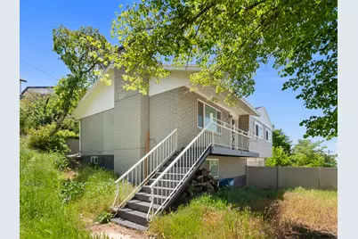 2990 E 3900 S, Holladay, UT 84124 - Photo 2