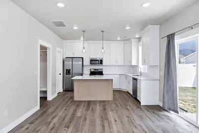 1464 W 2055 S, Logan, UT 84339 - Photo 8