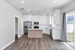 1464 W 2055 S, Logan, UT 84339 - Photo 8