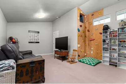 6442 W 10900 N, Highland, UT 84003 - Photo 18