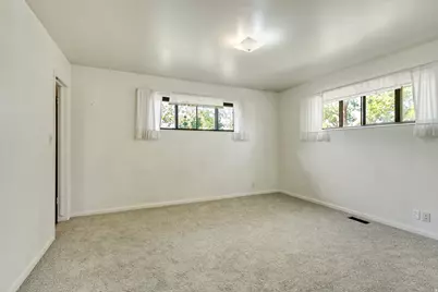 653 W 3400 S, Bountiful, UT 84010 - Photo 14