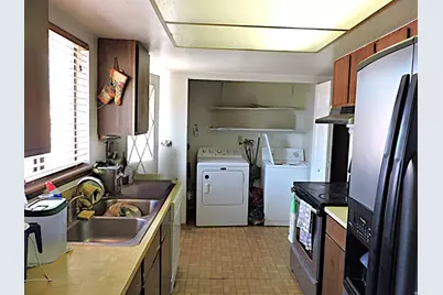 264 E 400 N, Hinckley, UT 84635 - Photo 4