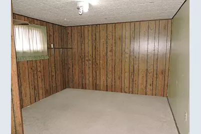 264 E 400 N, Hinckley, UT 84635 - Photo 10