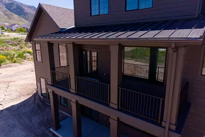 881 E 100 N, Hyde Park, UT 84318 - Photo 42