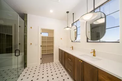 881 E 100 N, Hyde Park, UT 84318 - Photo 20