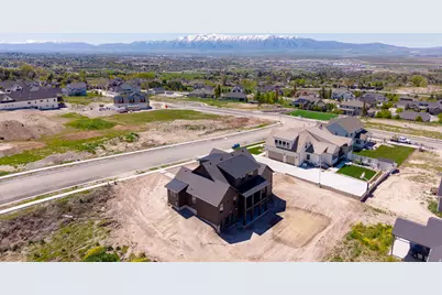 881 E 100 N, Hyde Park, UT 84318 - Photo 46