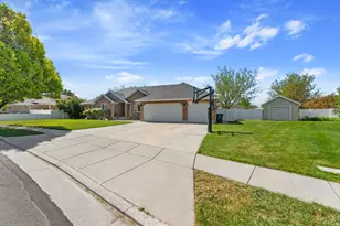1169 W Matthews Way, Riverton, UT 84065 - Photo 2
