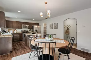 4404 N Foxtrail Dr, Lehi, UT 84043 - Photo 6