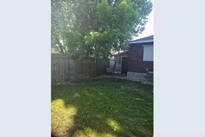 916 W 300 N, Salt Lake City, UT 84116 - Photo 6