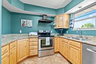 2546 W Kamas Dr, Taylorsville, UT 84129 - Photo 8