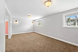 2546 W Kamas Dr, Taylorsville, UT 84129 - Photo 16