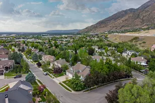 6927 S Vista Grande Dr, Cottonwood Heights, UT 84121 - Photo 94