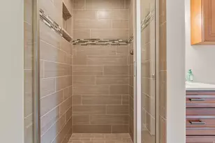 6927 S Vista Grande Dr, Cottonwood Heights, UT 84121 - Photo 36