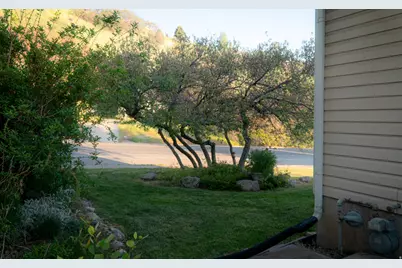895 E Quail Dr, Provo, UT 84604 - Photo 2