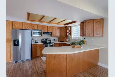 895 E Quail Valley Dr, Provo, UT 84604 - Photo 12