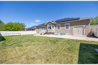 1125 W 3090 S, Syracuse, UT 84075 - Photo 8