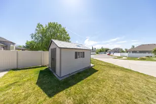 1125 W 3090 S, Syracuse, UT 84075 - Photo 10