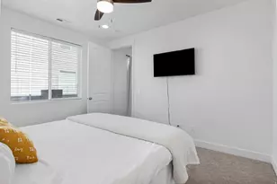 577 N Richland Valley St, Garden City, UT 84028 - Photo 10