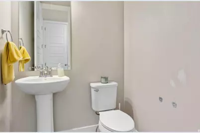 1295 E Granite Peak Rd, Eagle Mountain, UT 84005 - Photo 28