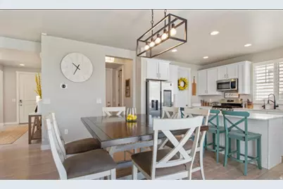 1295 E Granite Peak Rd, Eagle Mountain, UT 84005 - Photo 14