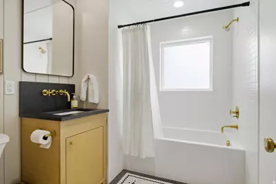 2522 E Skyline Dr, Salt Lake City, UT 84108 - Photo 20