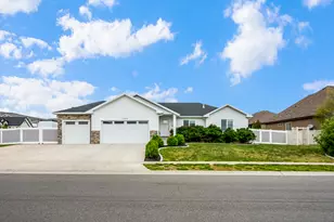 15804 S Packsaddle Dr W, Bluffdale, UT 84065 - Photo 1