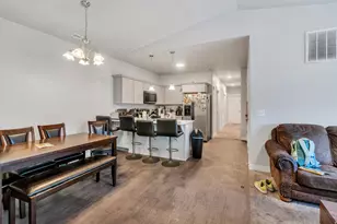 3667 W Canyon Falls Dr, Lehi, UT 84043 - Photo 4
