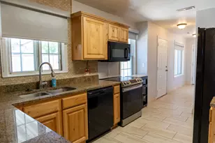 4505 S Holladay Cir E, Holladay, UT 84117 - Photo 4