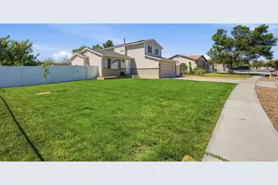 2583 W 12875 S, Riverton, UT 84065 - Photo 2