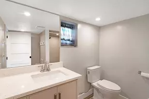 247 E 100 N, Kaysville, UT 84037 - Photo 22