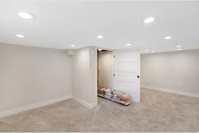 247 E 100 N, Kaysville, UT 84037 - Photo 20