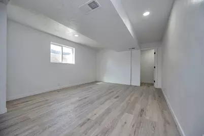4471 S Honeywood Ln, West Valley, UT 84120 - Photo 16