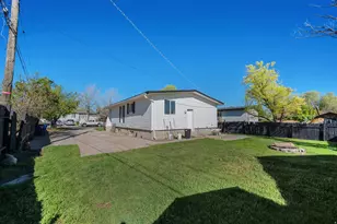 4471 S Honeywood Ln, West Valley, UT 84120 - Photo 24
