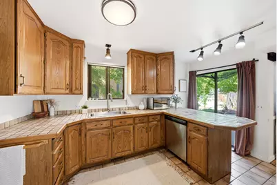 2955 S Adams St, South Salt Lake, UT 84115 - Photo 12