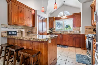 1293 W Margaret View Cir, Riverton, UT 84065 - Photo 8