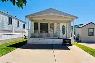 1150 W Red Hills Pkwy, Washington, UT 84780 - Photo 1