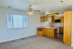 1150 W Red Hills Pkwy, Washington, UT 84780 - Photo 4
