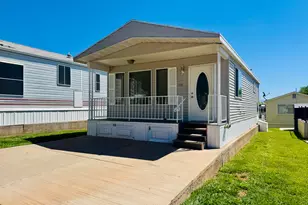 1150 W Red Hills Pkwy, Washington, UT 84780 - Photo 2