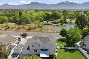 6574 S Murray Bluffs Dr, Murray, UT 84123 - Photo 2