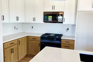 1579 E Maddies Cv, Ogden, UT 84404 - Photo 10