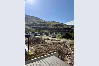 1579 E Maddies Cv, Ogden, UT 84404 - Photo 6