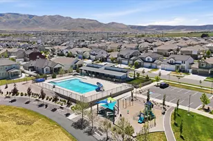 293 E Polaris Dr, Saratoga Springs, UT 84045 - Photo 70