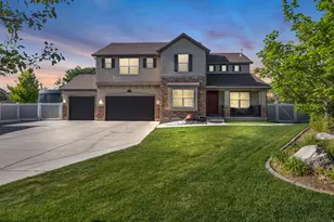 10498 S Brooklyn View Ln Cir W, South Jordan, UT 84095 - Photo 2