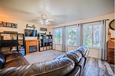 858 W Mustang Cir, Saratoga Springs, UT 84045 - Photo 6
